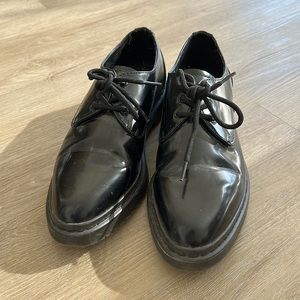 Zara Patent Leather Oxfords (40)
